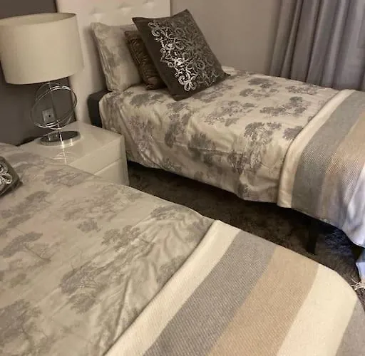 5* Serviced