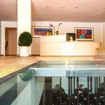 5* Serviced Apartment Marbella