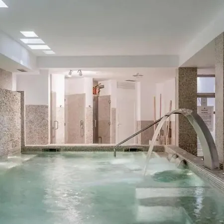 Apartment 5* Serviced Marbella