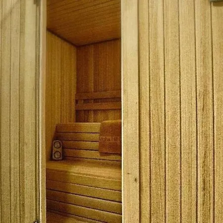 5* Serviced Apartment *