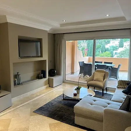 Apartment 5* Serviced Marbella